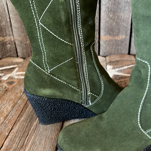 Noel Collection Suede with zipper boots size 8 - Picture 7 of 11